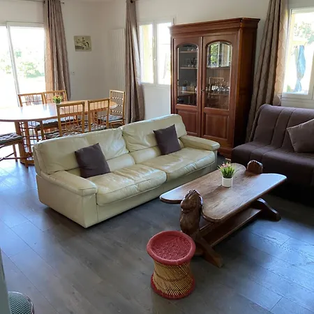 Maison Avec Piscine Hauteurs St Cyprien Prázdninový dům *